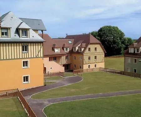 Odalys La Ferme De Deauville Hotel apartamentowy